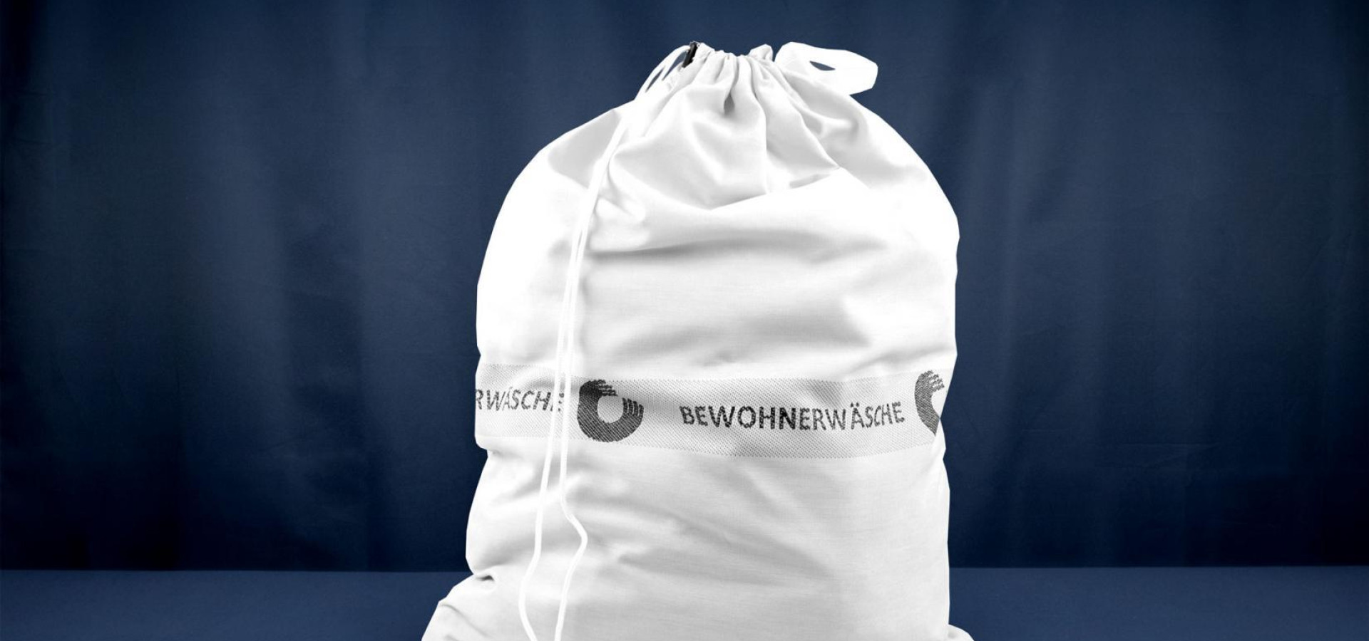 Bewohnerwaeschesack 01 weiss blau